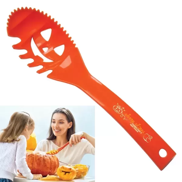Pumpkin carving scoop with