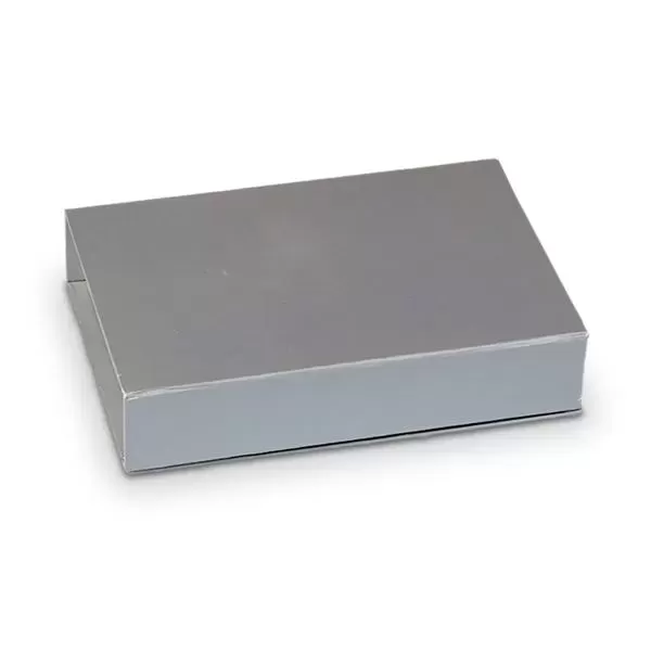 Silver Box w/ Magnet.